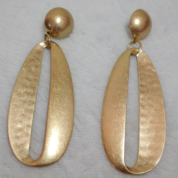 Dangle Earrings (Article 0068)